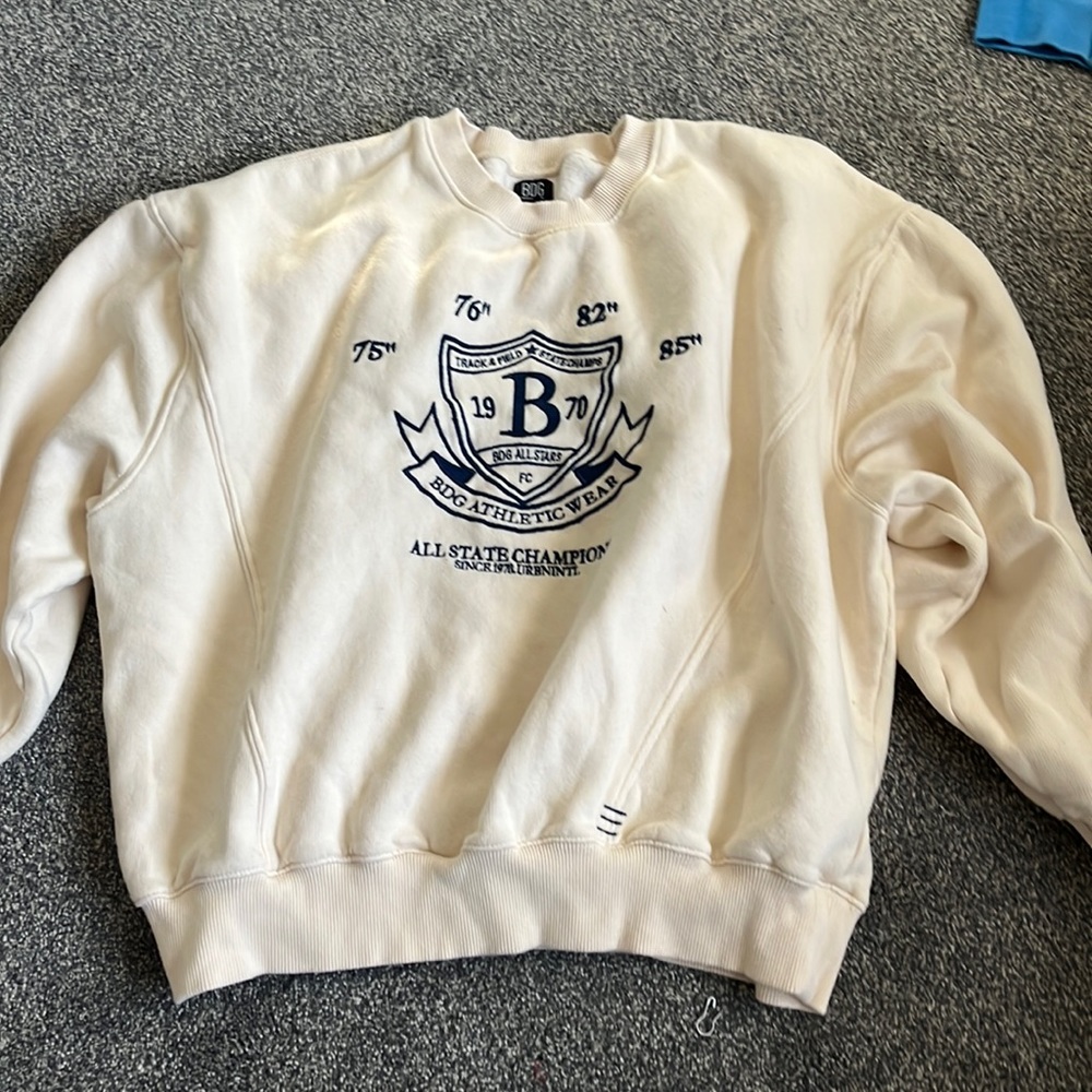Urban outfitters crew neck - Picture 1 of 2